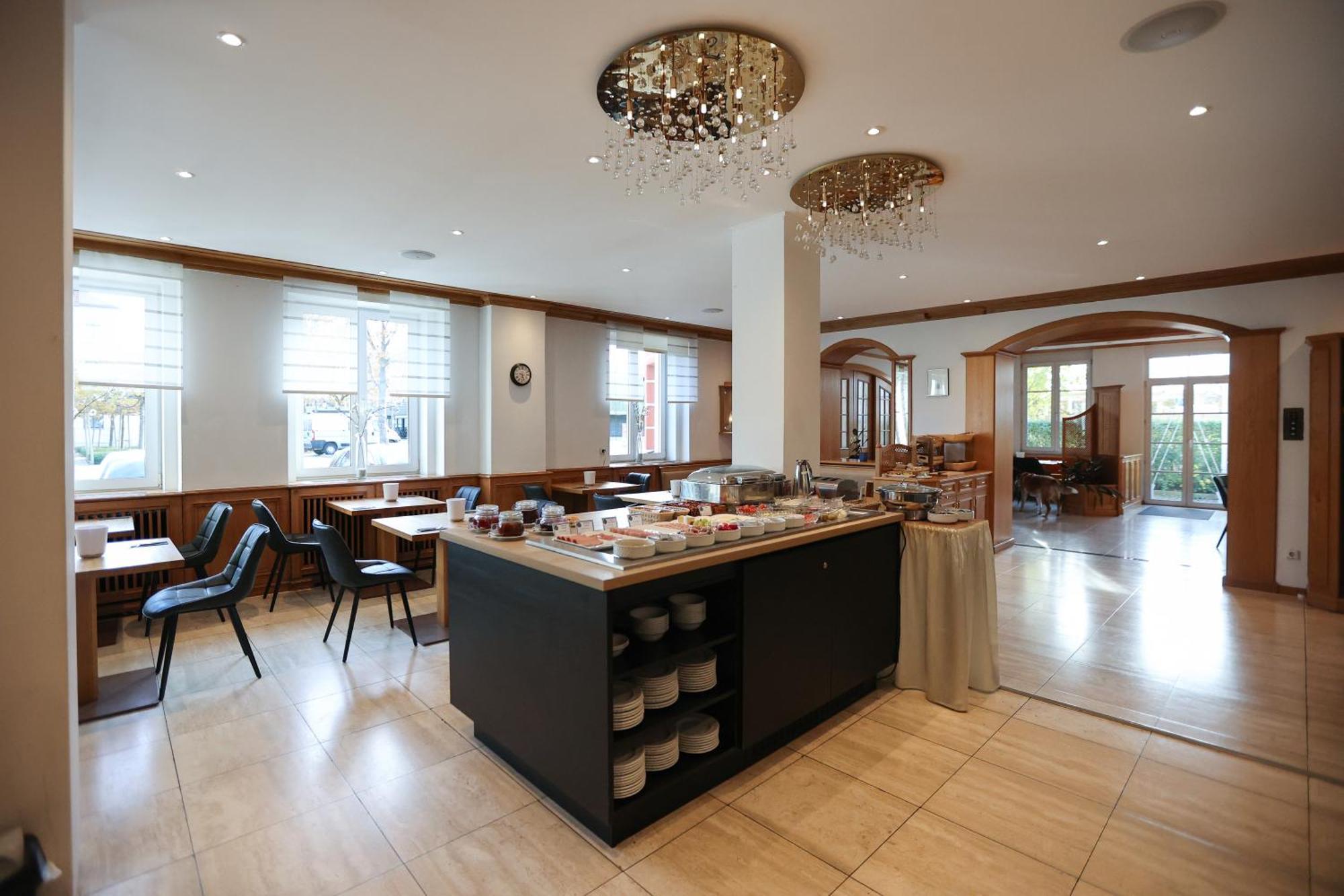 Arthotel Ana Flair Nördlingen Екстериор снимка
