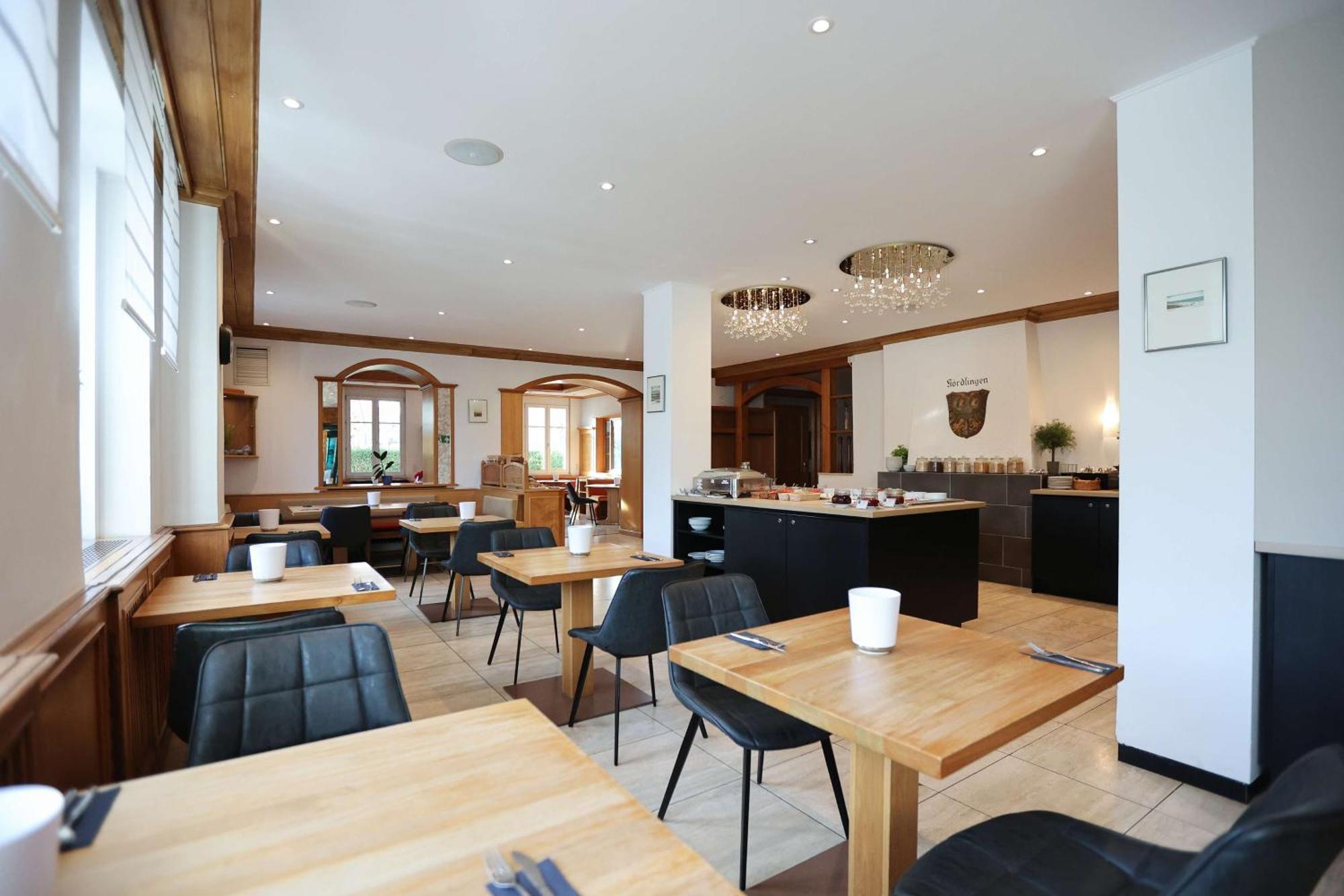 Arthotel Ana Flair Nördlingen Екстериор снимка